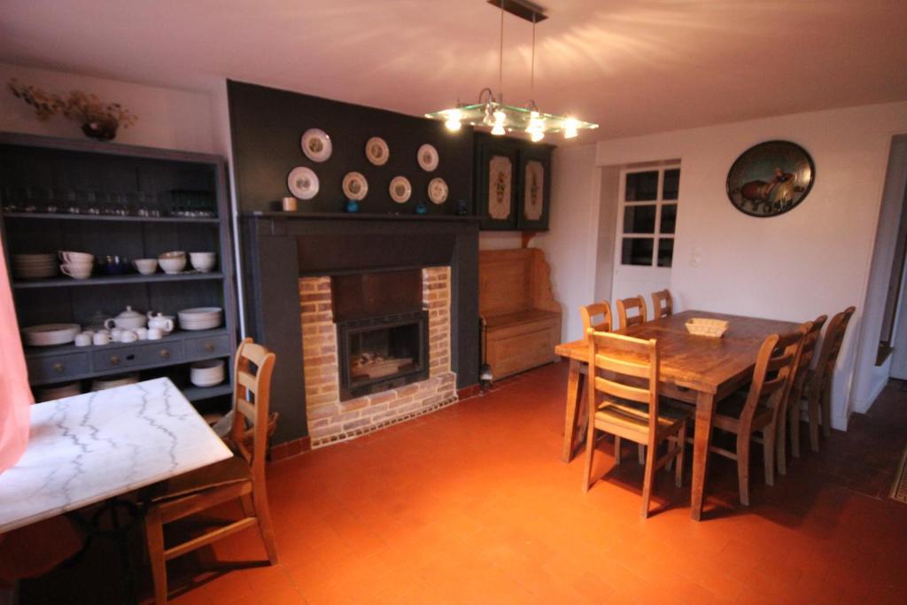 Le Pommenial De La Herissonniere Saint-Aubin-de-Bonneval Room photo